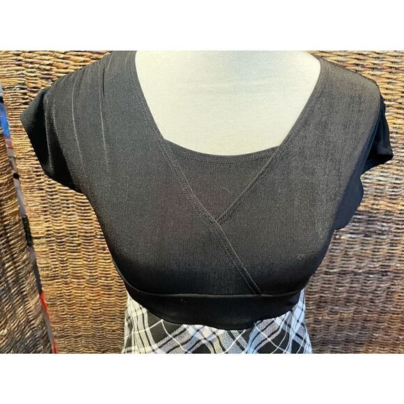 La Belle Girls Dress 16 - Picture 2 of 8